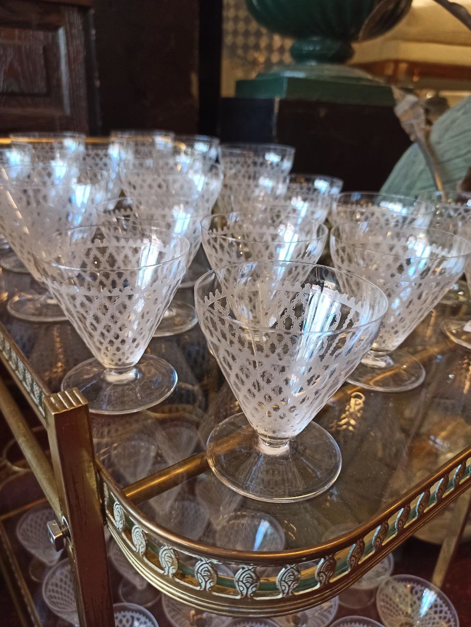 Ensemble de 12 verres en cristal de baccarat 1930 - Ressourcerie Histoires  Sans Fin